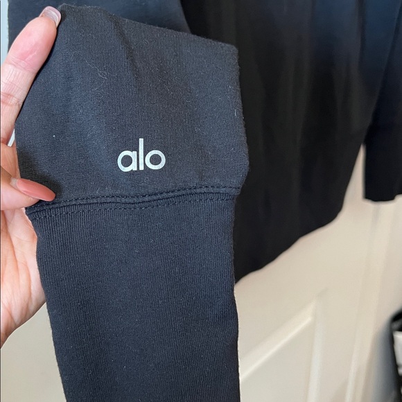 Alo Yoga Women's Fluid Tunic Hoodie - Picture 6 of 8